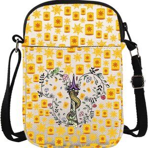 Stylish 3-Pocket Canvas Tote - Adjustable Strap for Comfort and Convenience